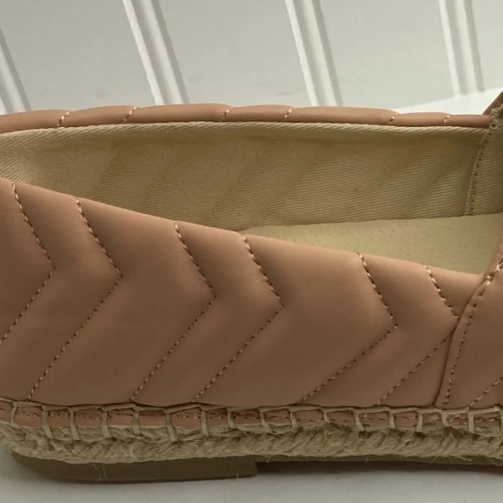 Steve Madden Winnow Flat in Blush Size 9.5